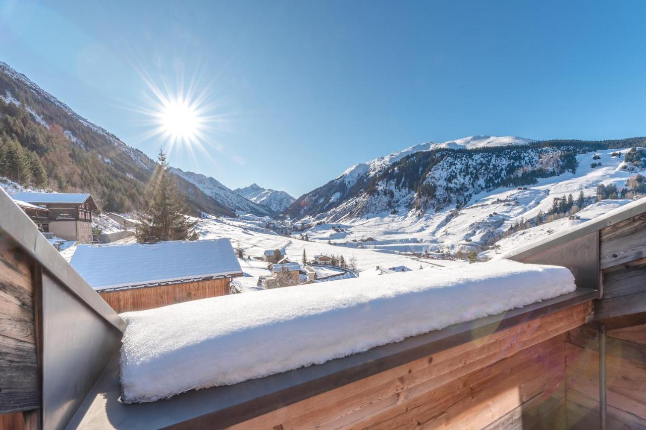 Nostalgie Bed & Breakfast Chraemerhus Curaglia エクステリア 写真