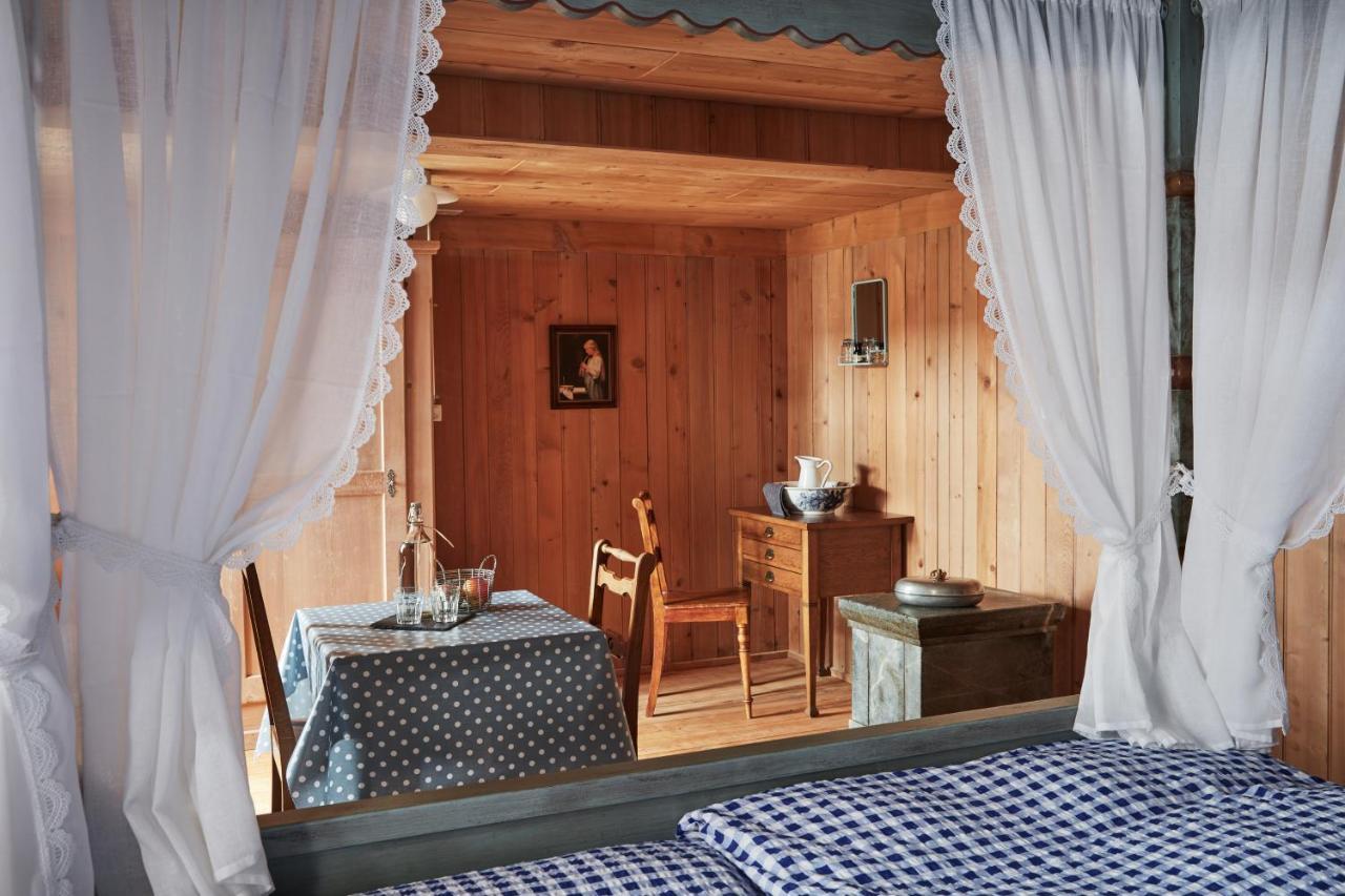 Nostalgie Bed & Breakfast Chraemerhus Curaglia エクステリア 写真