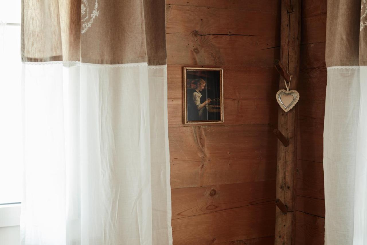 Nostalgie Bed & Breakfast Chraemerhus Curaglia エクステリア 写真