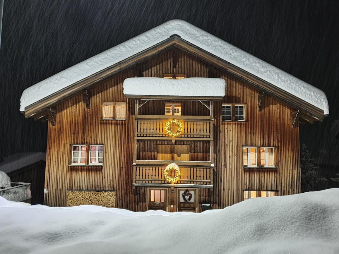 Nostalgie Bed & Breakfast Chraemerhus Curaglia エクステリア 写真